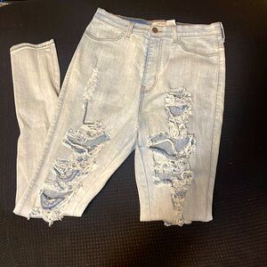 Distressed Skinny jeans